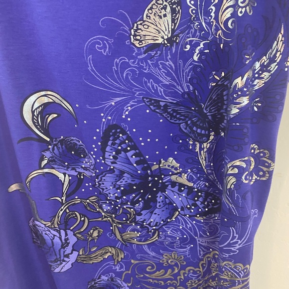 Purple Metallic Butterfly Graphic Top w/ Beaded Detail & Lace Back Women’s Large - Picture 3 of 9